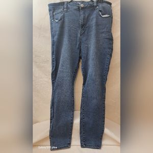 Celebrity Pink Crop Jeans 18